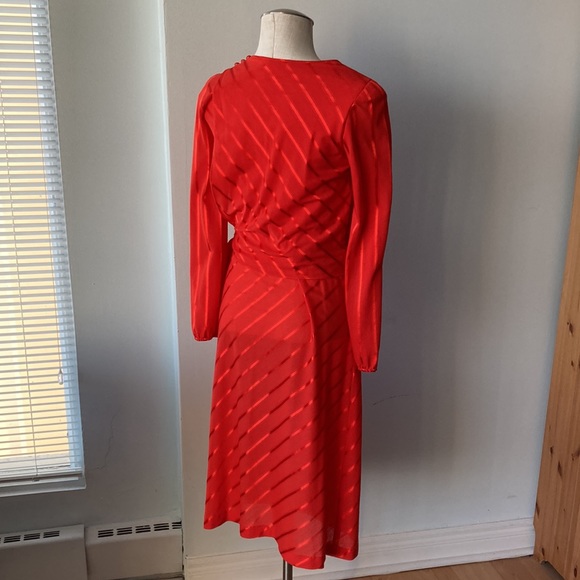 Small Vintage orange bib dress - Picture 7 of 13